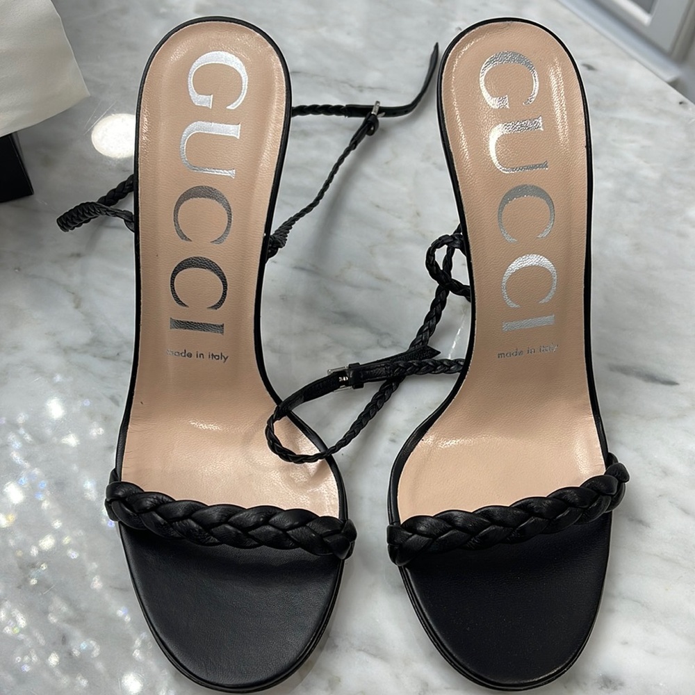 Authentic BRAND NEW GUCCI SANDALS
